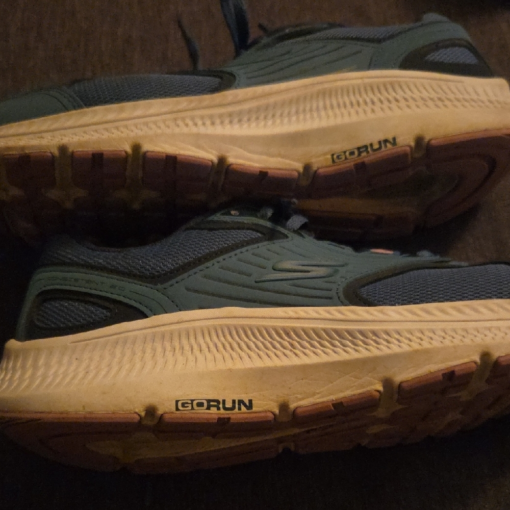 Skechers Blue and Pink Women's Sneakers - Picture 4 of 10